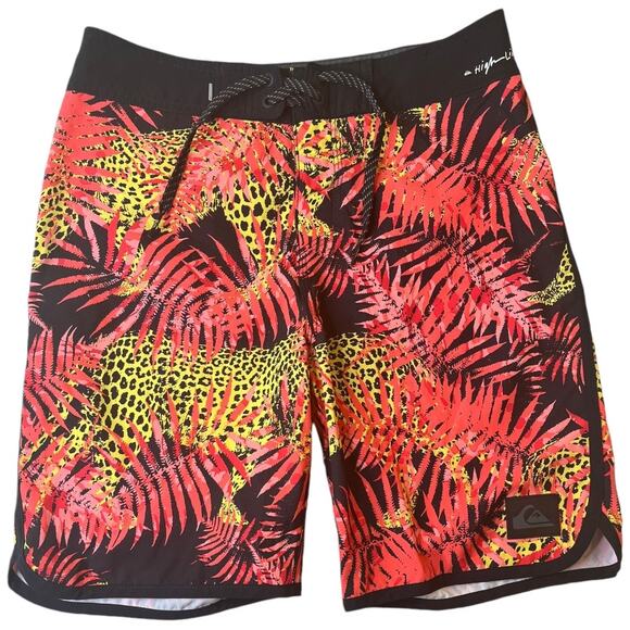 Quiksilver Highline bright leopard leaf print board shorts 28/14 XS - Picture 1 of 8